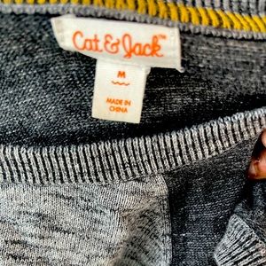 Cat & Jack sweater size medium
